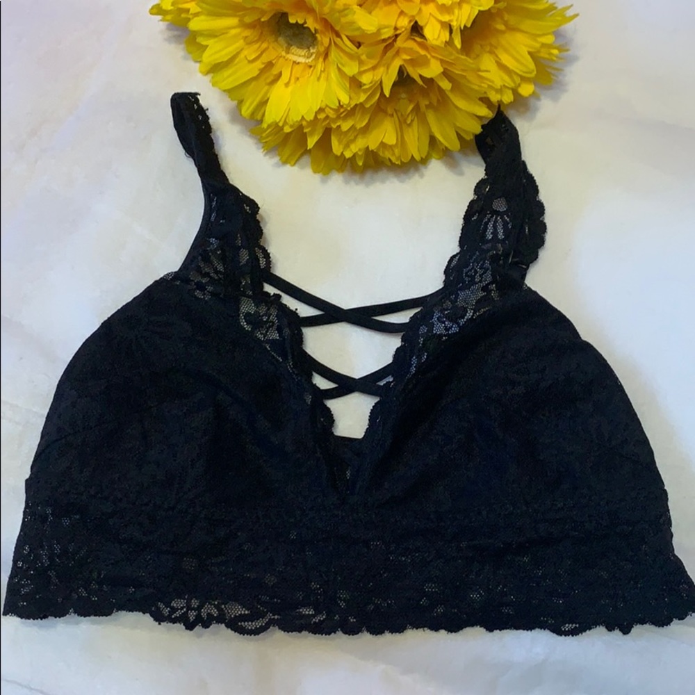 Victoria’s Secret Pink Black Bralette & H&M Divided Lace Tank Bundle - Picture 3 of 9